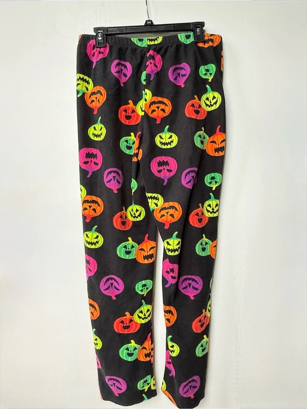 Hyde and Eek! Boutique Women's Fleece Leggings in Black & Pink Size Medium